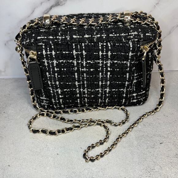Chanel Tweed Vanity Case with Chain — GWP / Brand New - Picture 13 of 13